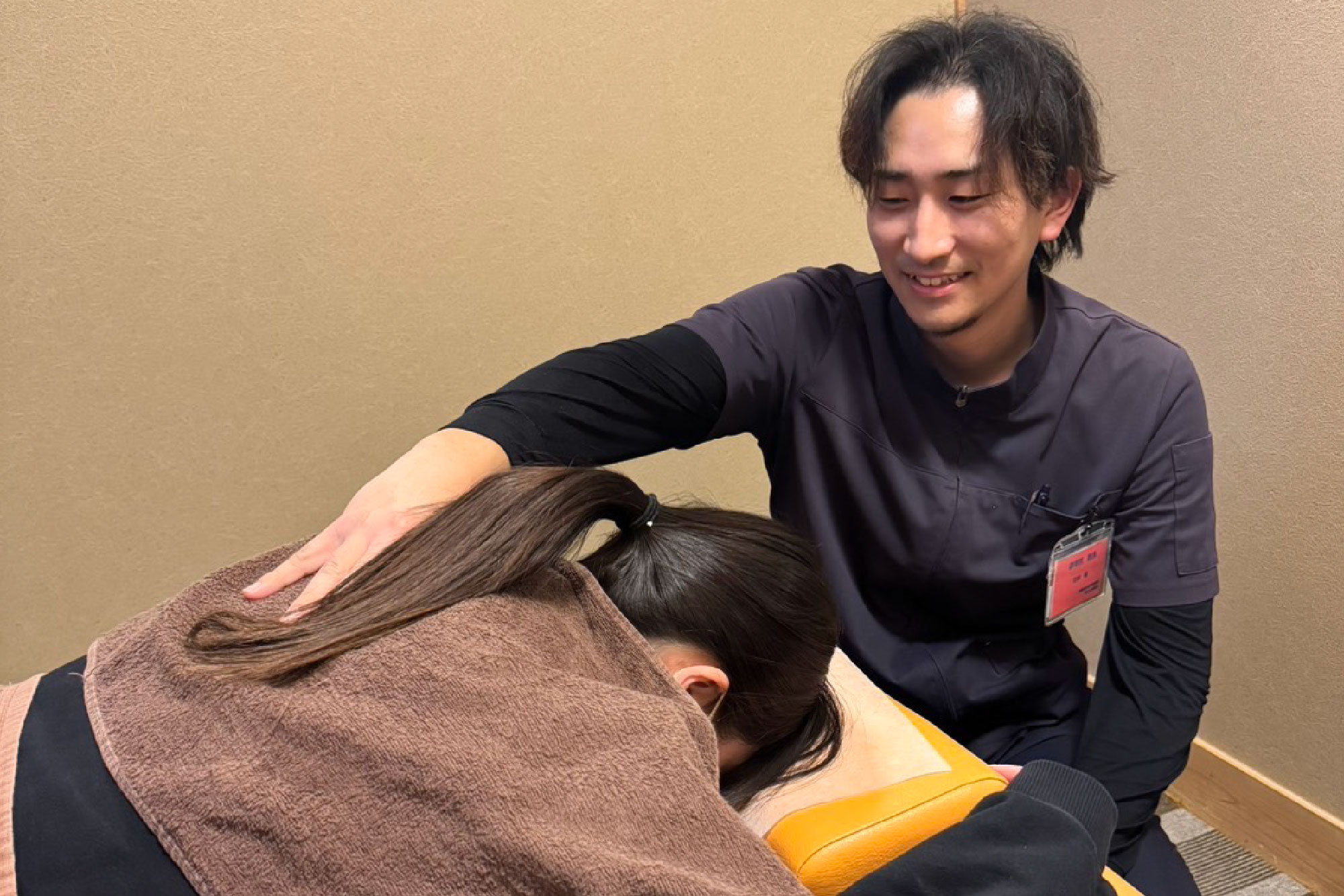 肩のマッサージ